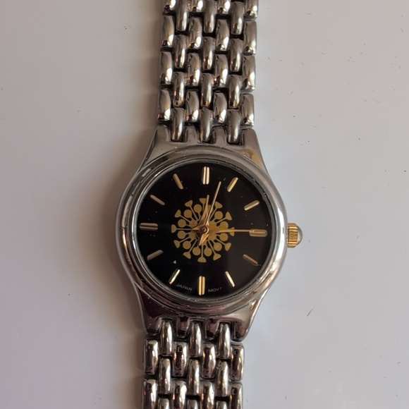 Tupperware®️ Friendship Fountain Logo'd Watch - Picture 2 of 4